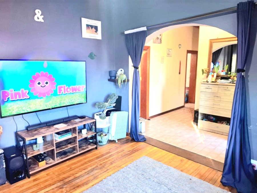 5 Bedroom Property for Sale in Oakdale Western Cape